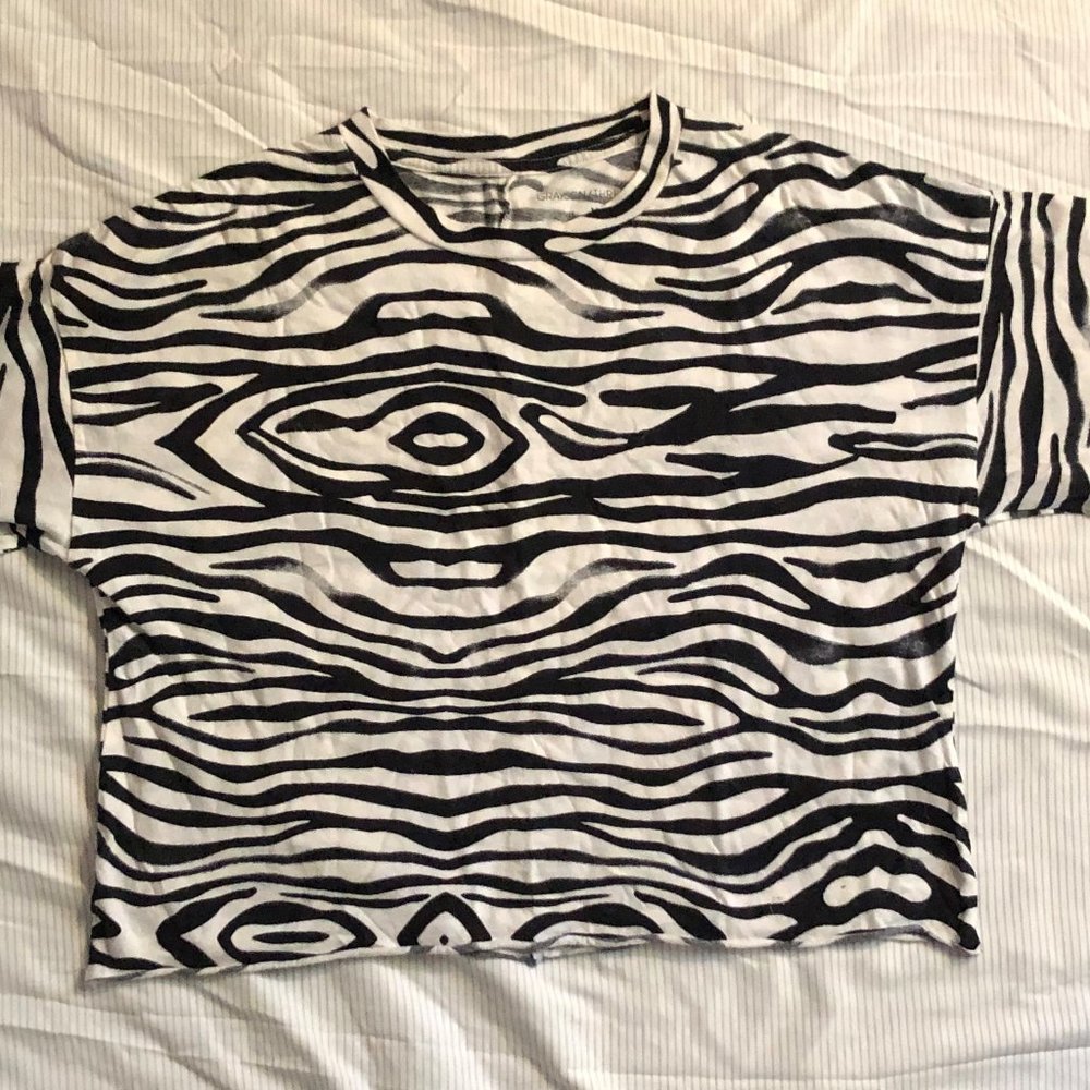 ZEBRA PRINT CROP T-SHIRT